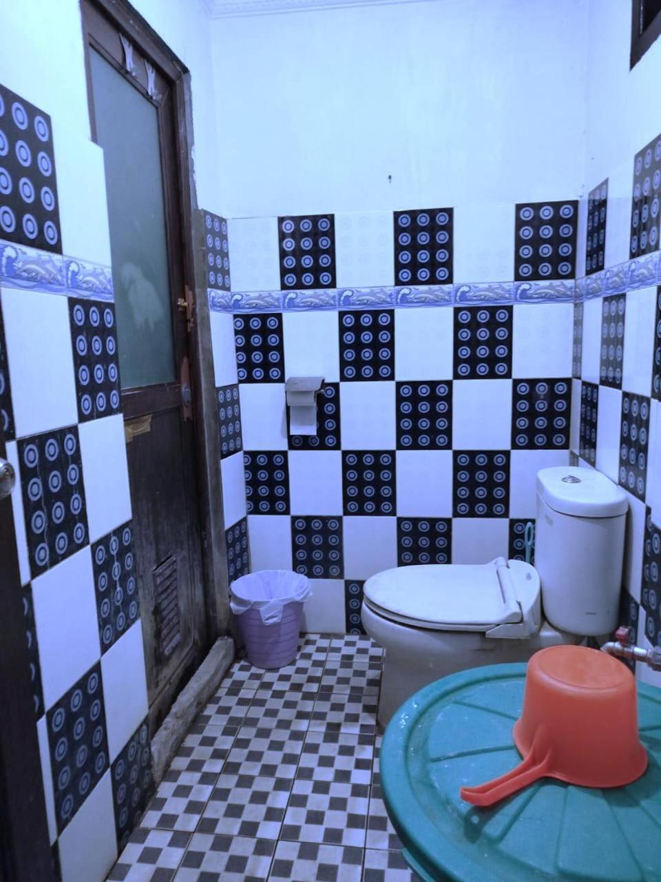 Kurnia Homestay テルナテ エクステリア 写真