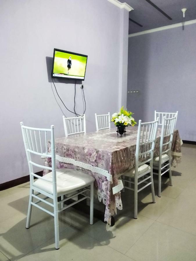 Kurnia Homestay テルナテ エクステリア 写真